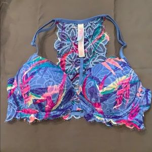 PINK Victoria’s Secret date racerback bra